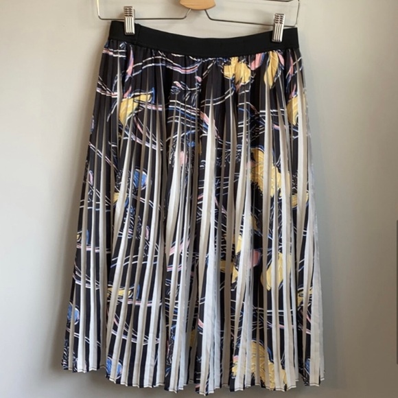 Halogen Yellow Karen Floral Print Pleated Skirt L - Picture 4 of 5